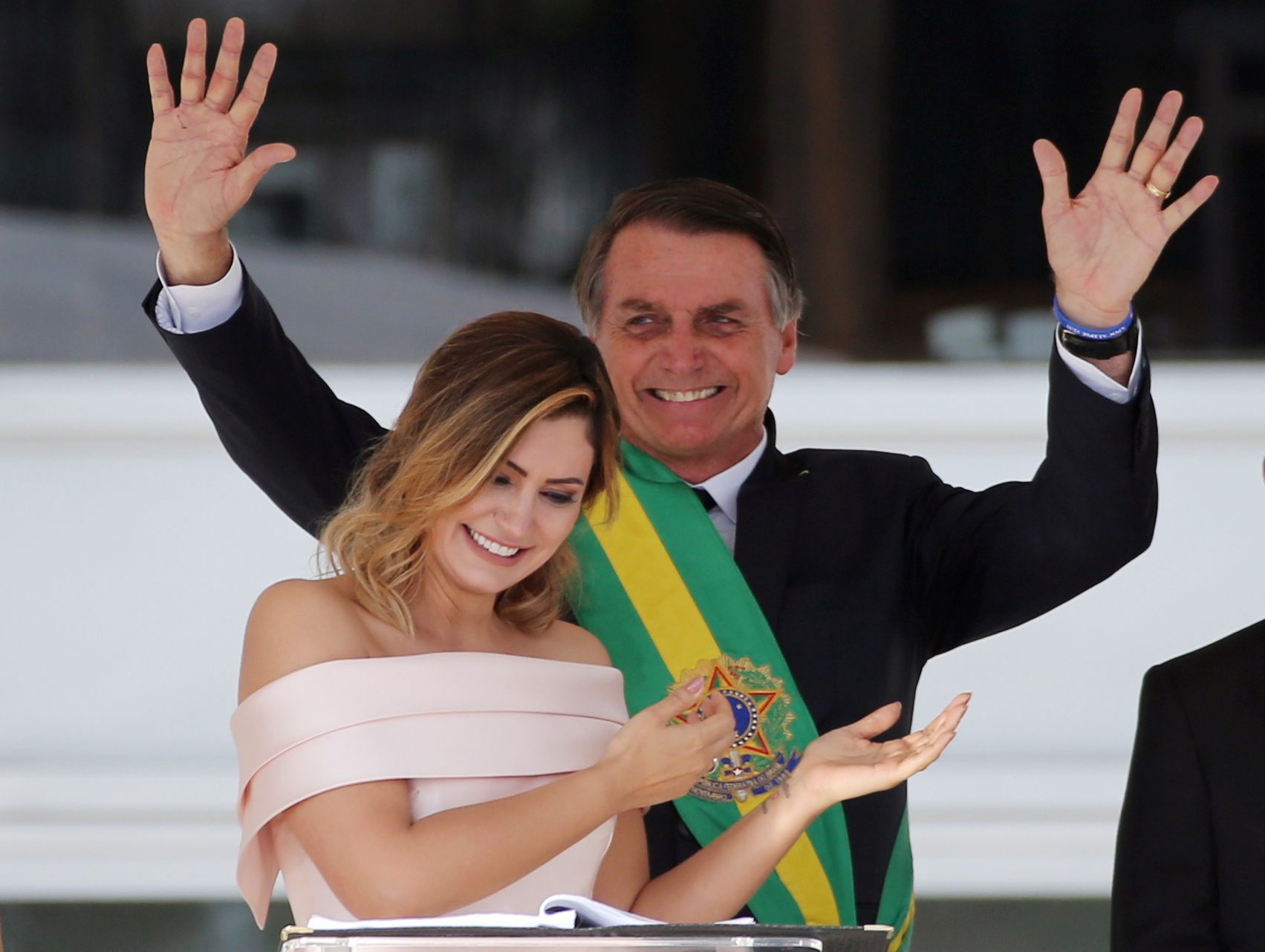 La Primera Dama De Brasil Se Somete A Una Operación De Cirugía Estética